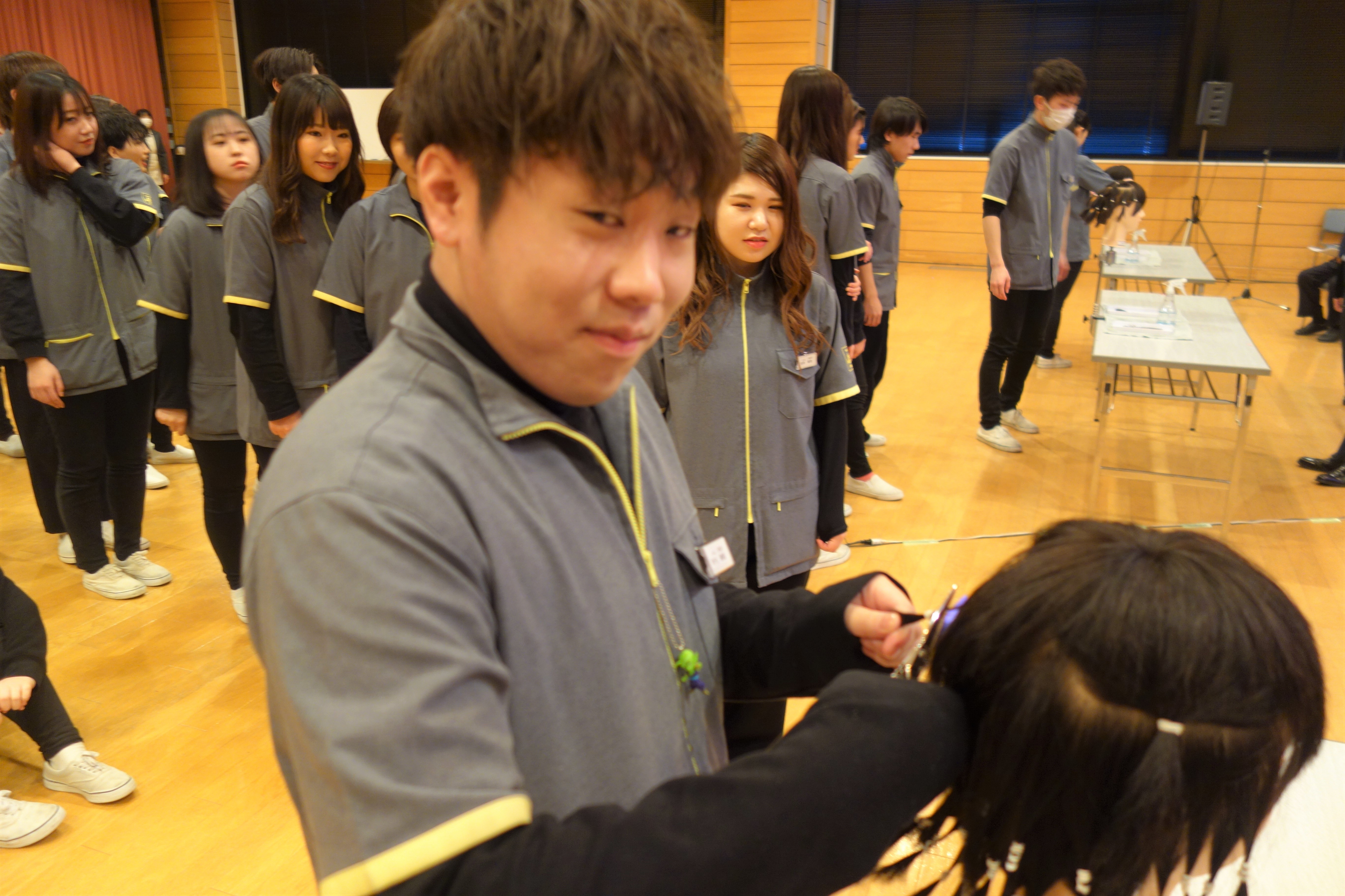 ウィッグに感謝する会 盛岡ヘアメイク専門学校